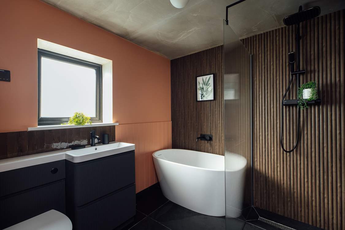 Canol Bathroom
